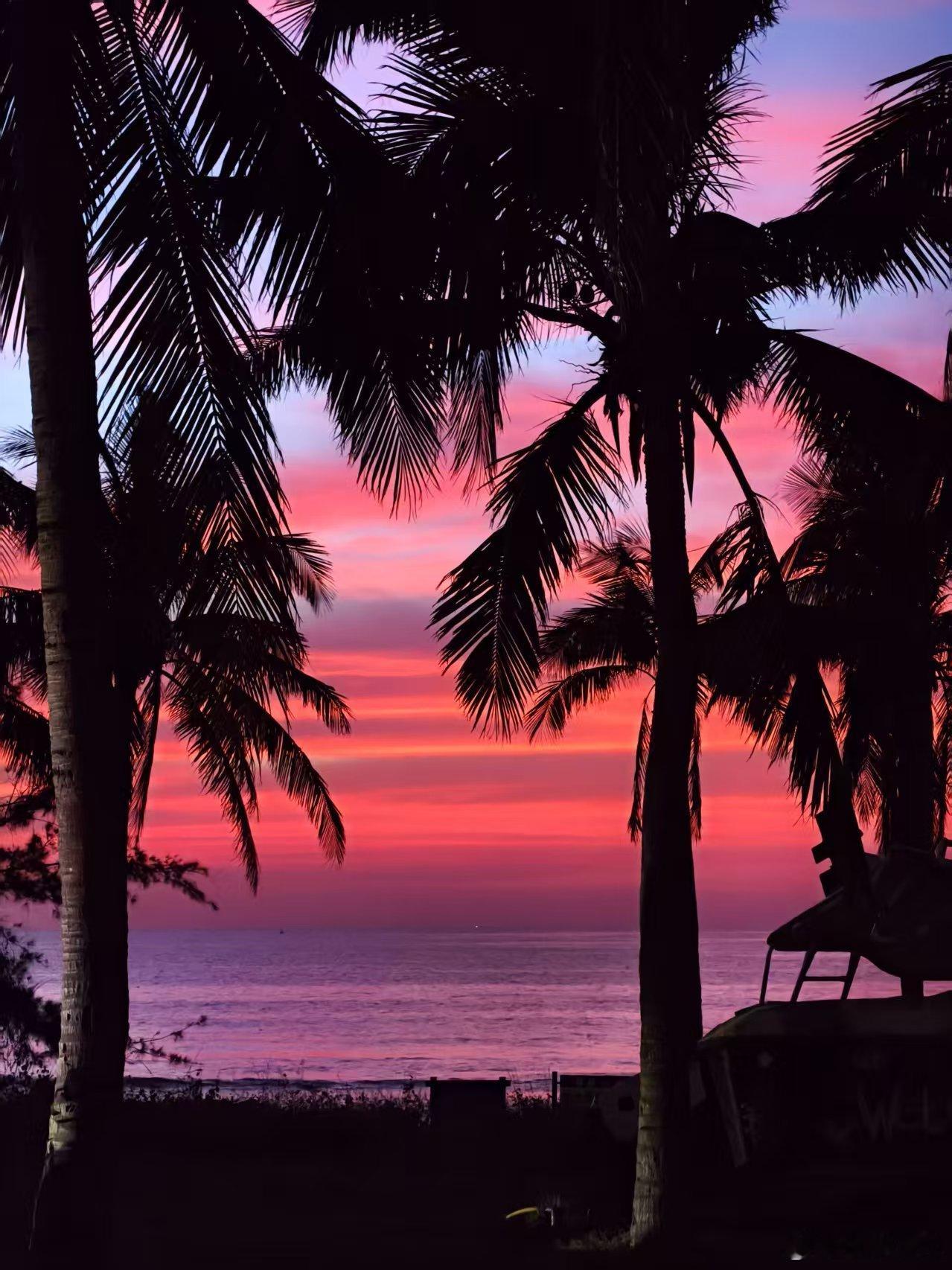 发一些这一年拍的的日出、夕阳，都是用OPPO手机拍的。 