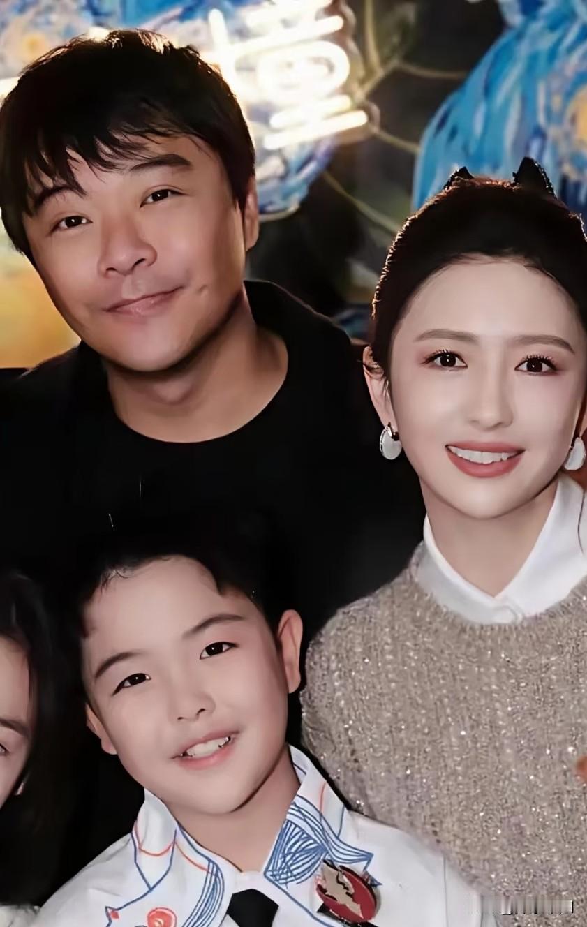 陈思诚和佟丽娅会不会复婚

我不知道

但是有一点明眼人都看得出来，那就是他们两