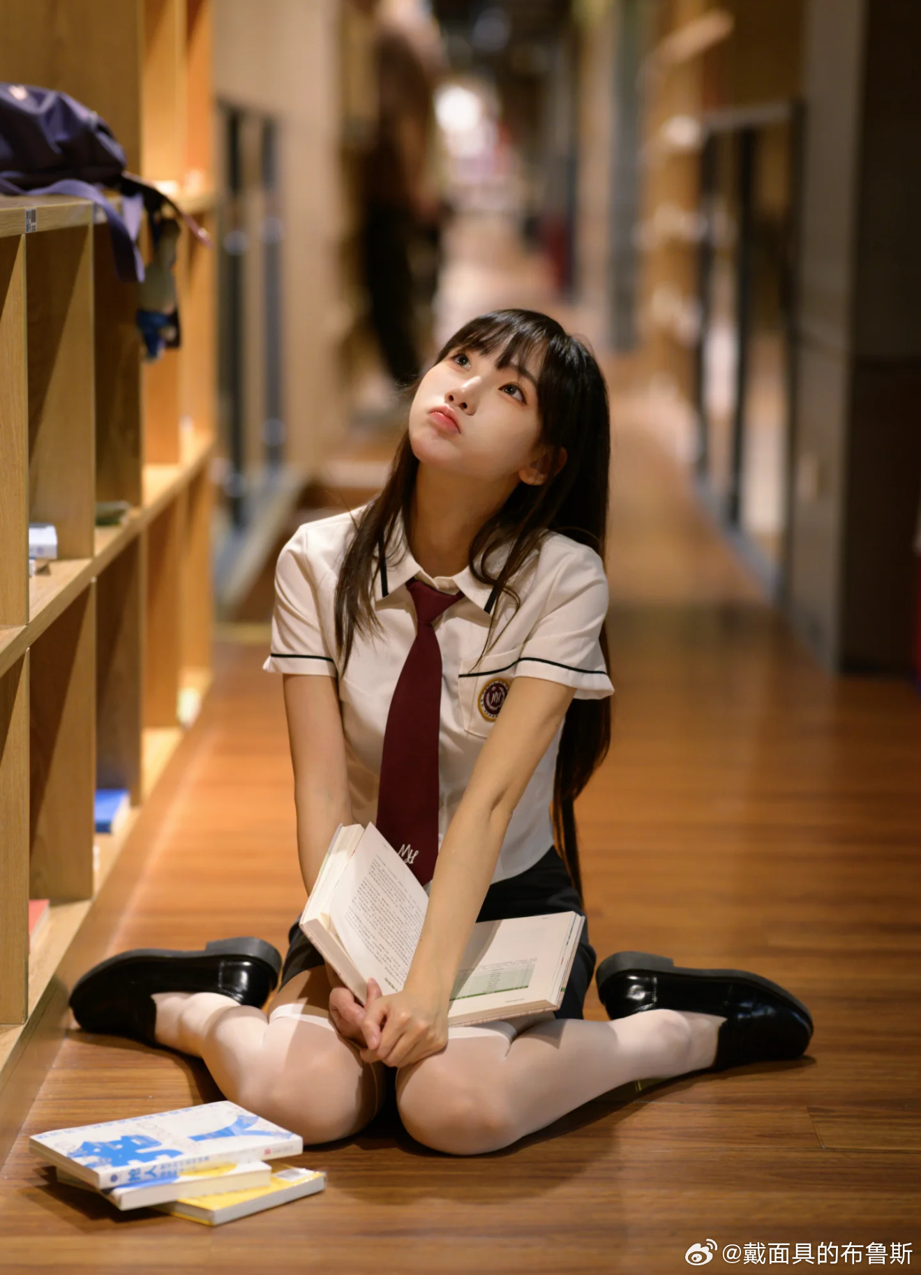 每天早起打卡正经又好看的小伙伴们早鸭，假期结束了，准备战斗 