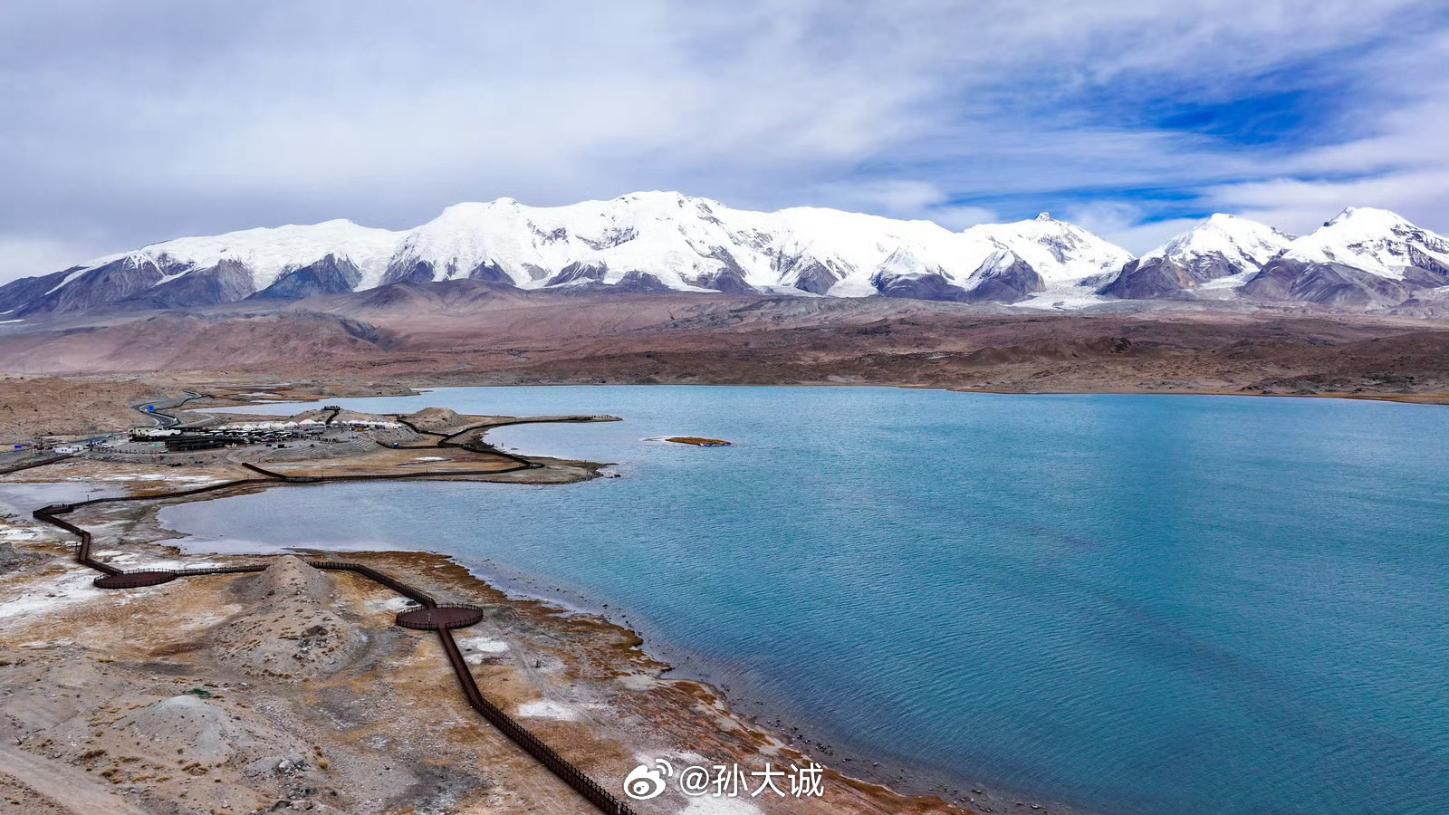 马兴瑞被查新疆表态新疆表态坚决拥护党中央决定。说起来我和新疆很有缘分，连续两年我
