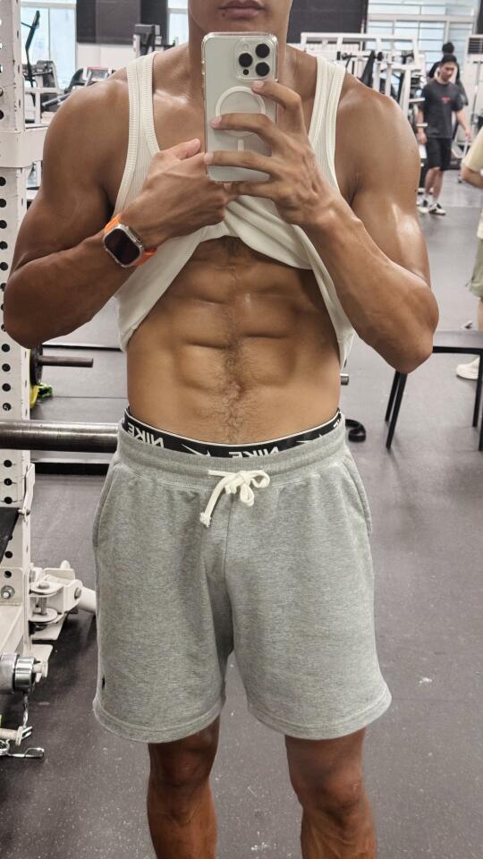 实况live黑皮运动万粉助力计划 我的运动日常 100天运动打卡挑战 ...