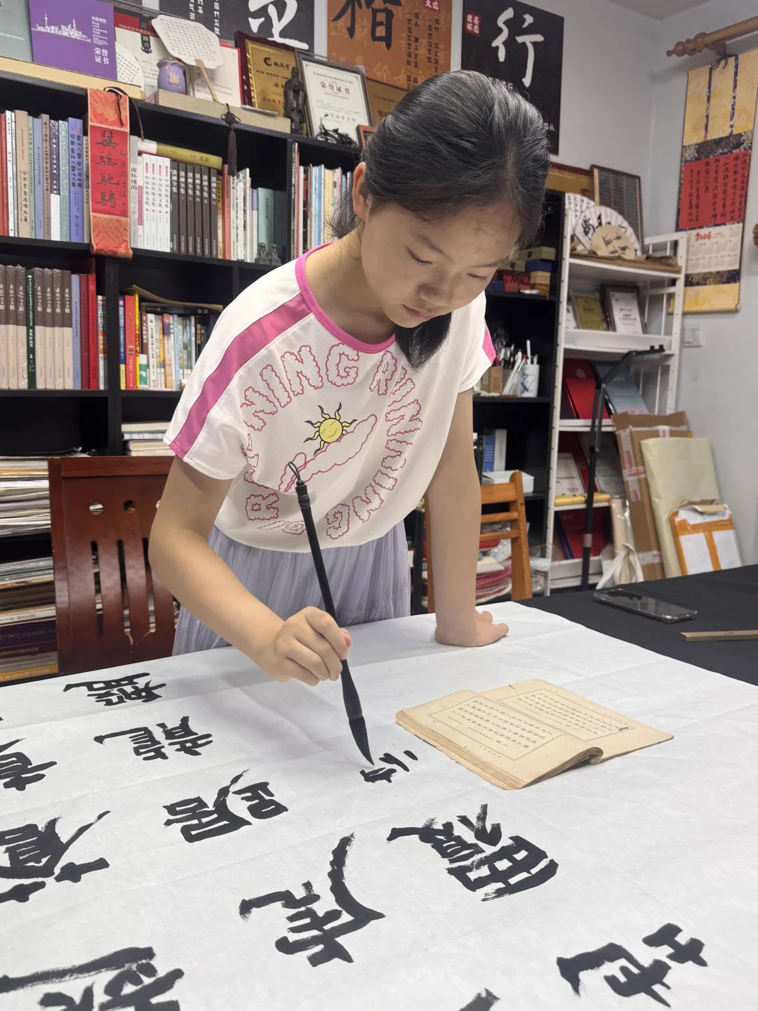 学生们练字日常