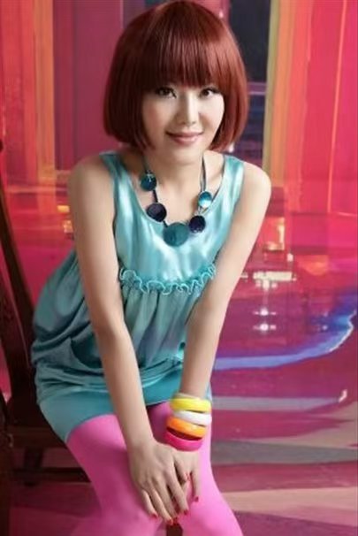 早期乌兰图雅也太水灵了早期乌兰图雅是冷脸萌 早期的小图雅实在美丽！ 