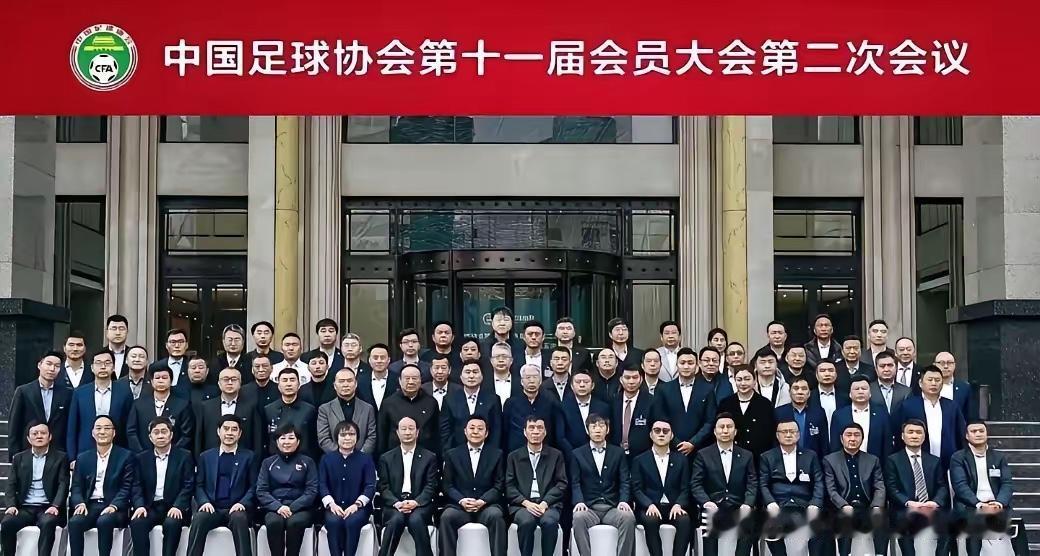 我不明白国家每年花十几个亿养这帮人干嘛？应该学学韩国总统李在明派出纪委严查，应该