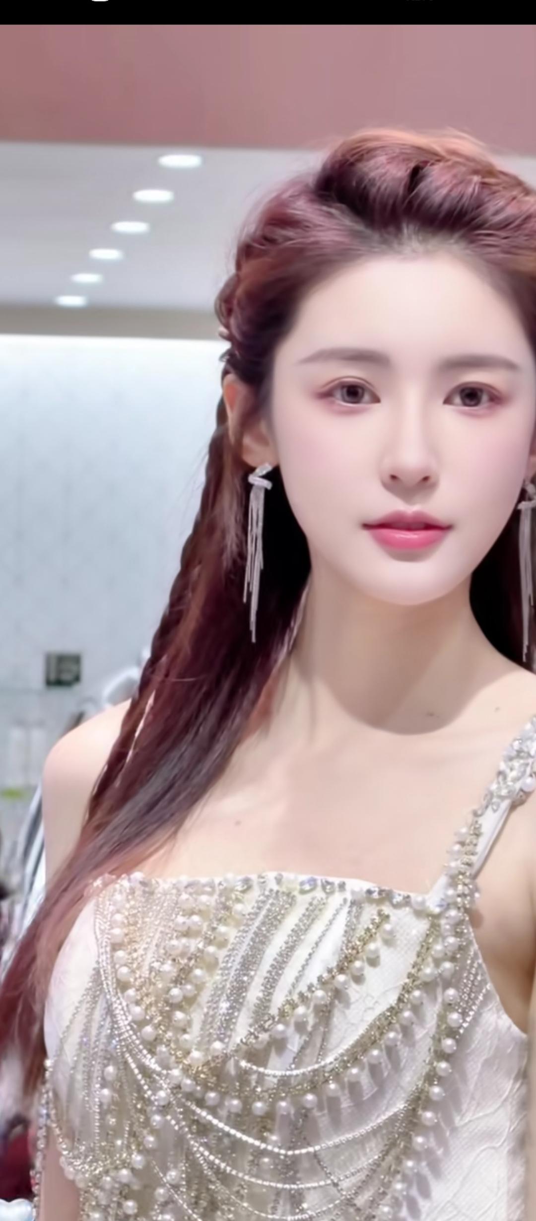 梦幻珍珠项链，闪耀你的每一个瞬间！