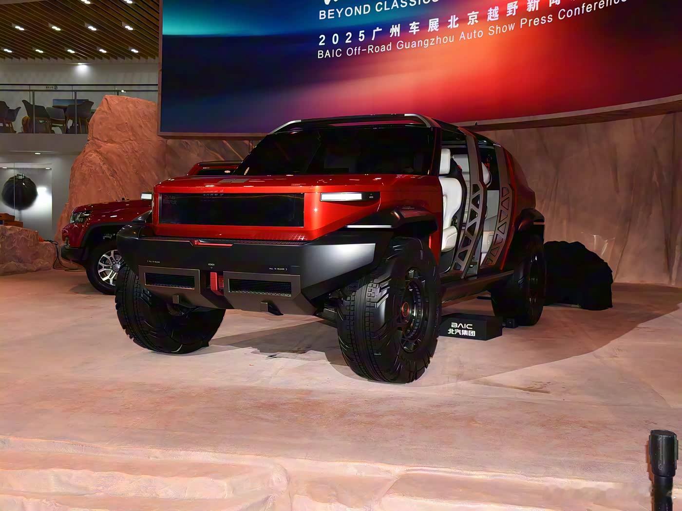 2025广州车展 热闹已过，聊聊某些车，说说真心话首先这届车展的热度，肉眼可见断