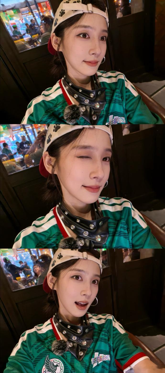 邓为夸王可 花少 8 成员线上玩梗，王可玩梗大哥跳水，邓为幽默回应勇敢小妹在线。