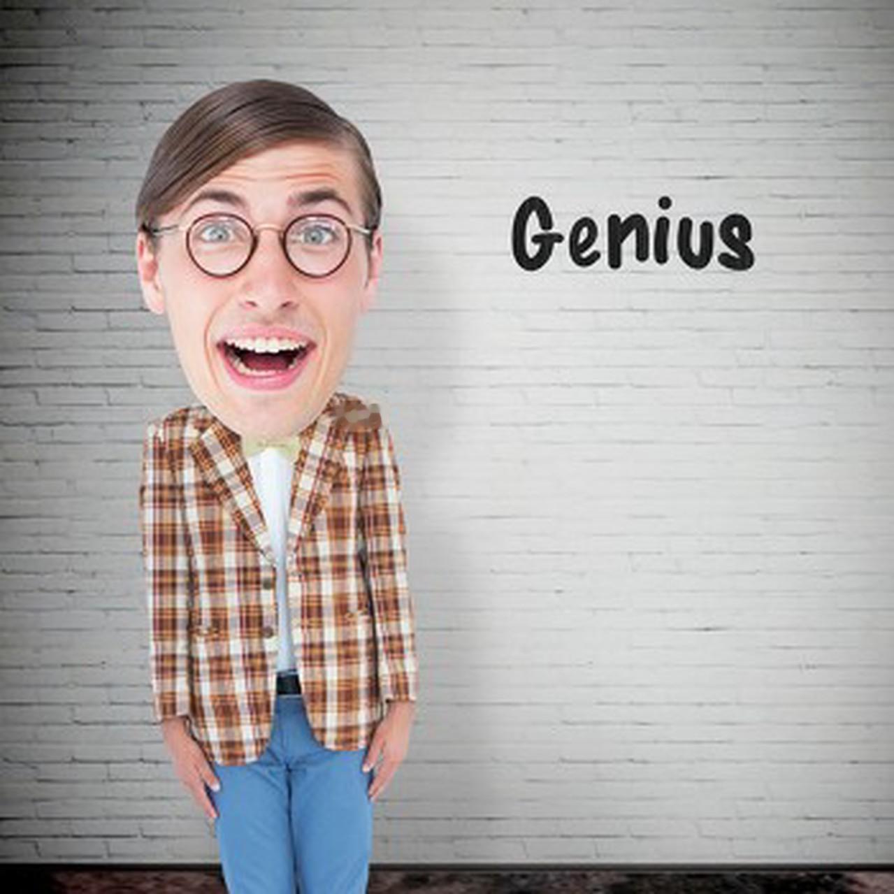 为啥聪明人苦恼多？看看身边就知道了。我见过俩长辈，一个聪明不吃亏，一个小时候发烧