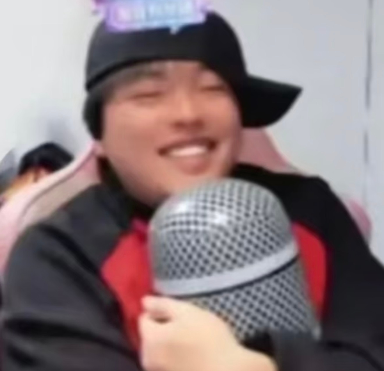 让不让人睡了 我一直在笑 