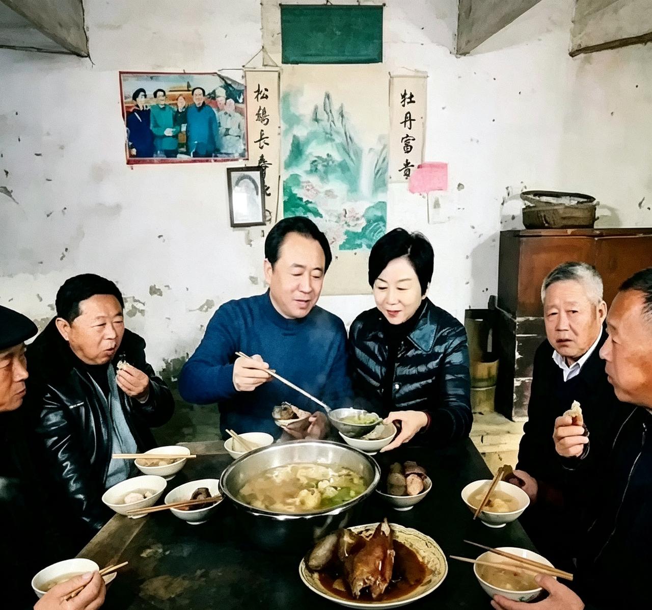 当年许家印回老家吃疙瘩汤、给媳妇丁玉梅盛饭，看着真挺接地气。现在再看这画面，真是