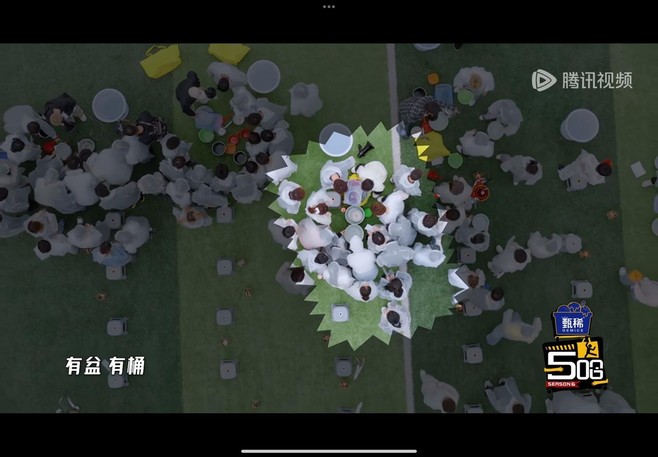 因为首先你要确保速度跟着上去，一次性肯定是要挖很多水的，中间的水量会变少，到最后