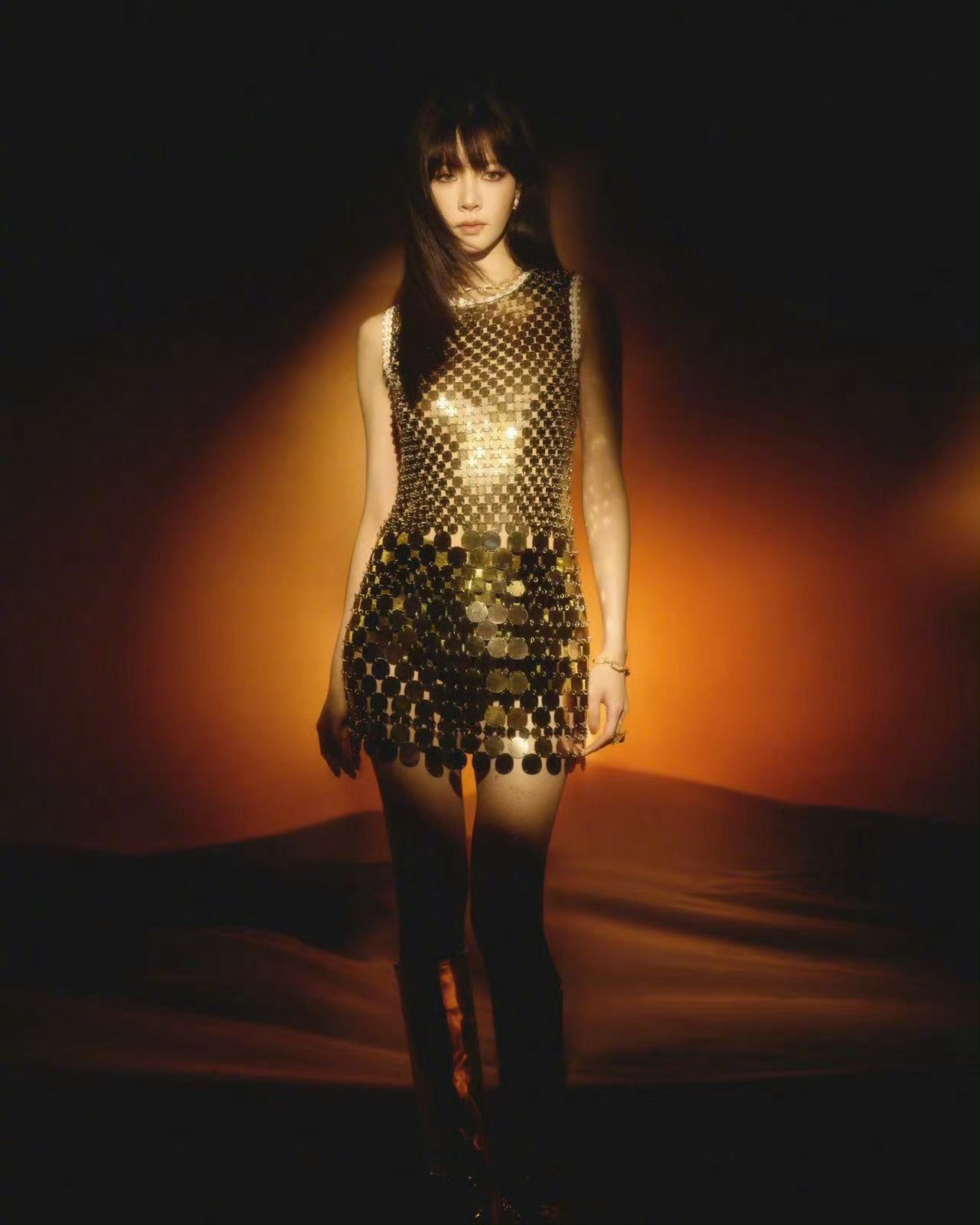 宋妍霏有千禧年韩剧女主那味了 谁懂啊 这神态就是我小时候追的韩剧女主本人