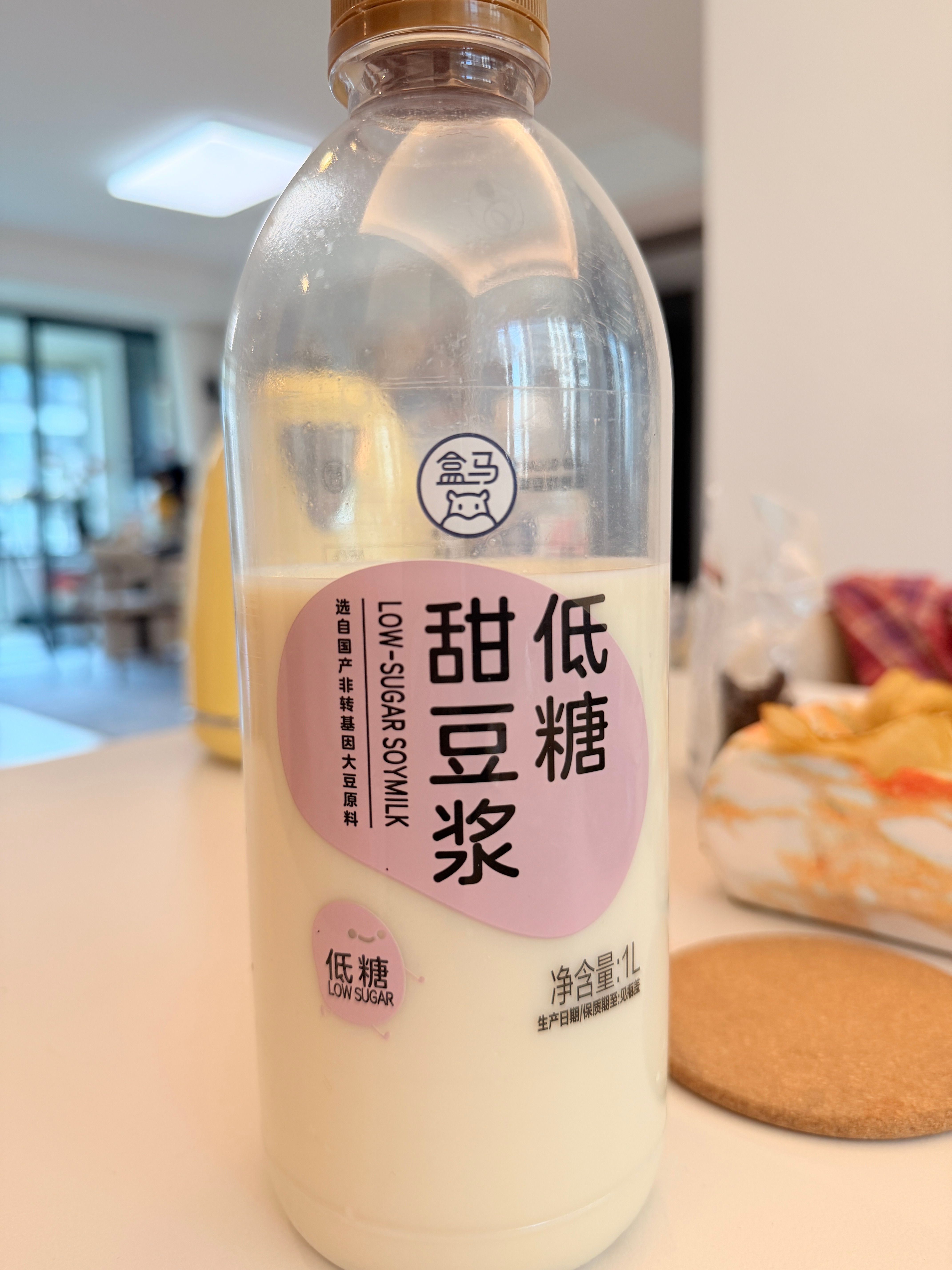 盒马的低糖甜豆浆，好喝！！！夯！！！推荐给粉丝bb们～ 