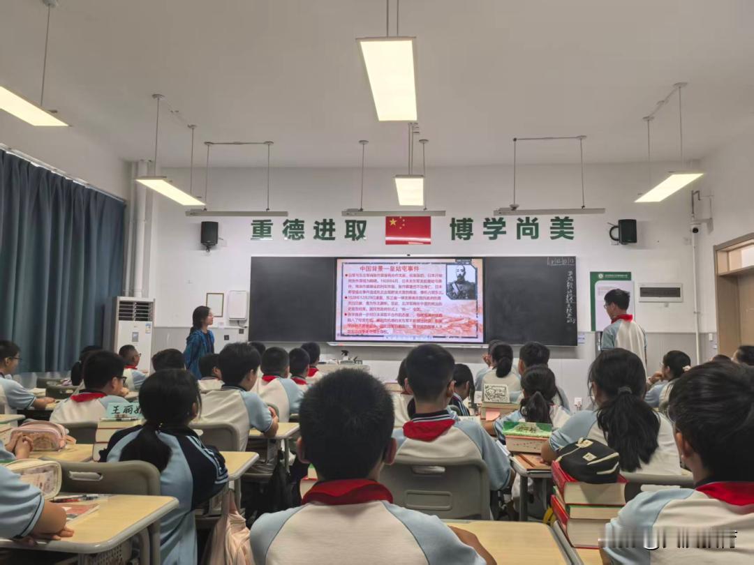 汉中市滨江实验初级中学2025秋季学期陕西理工大学职前教师实习活动纪实