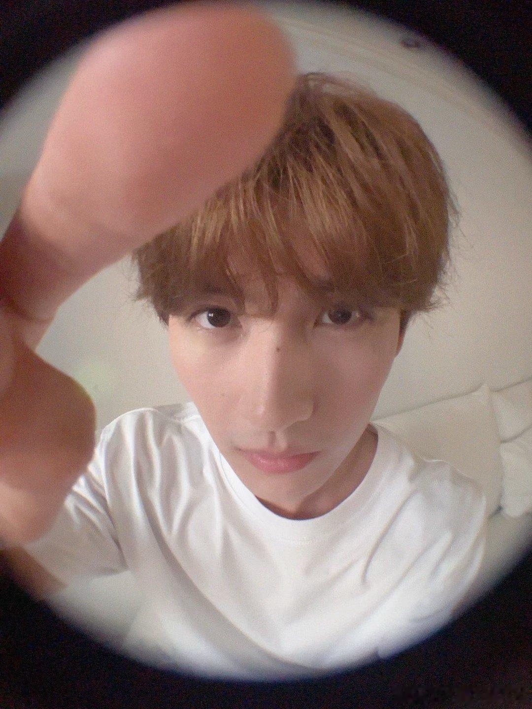 黄俊捷来敲门，这S亡角度还有点萌 