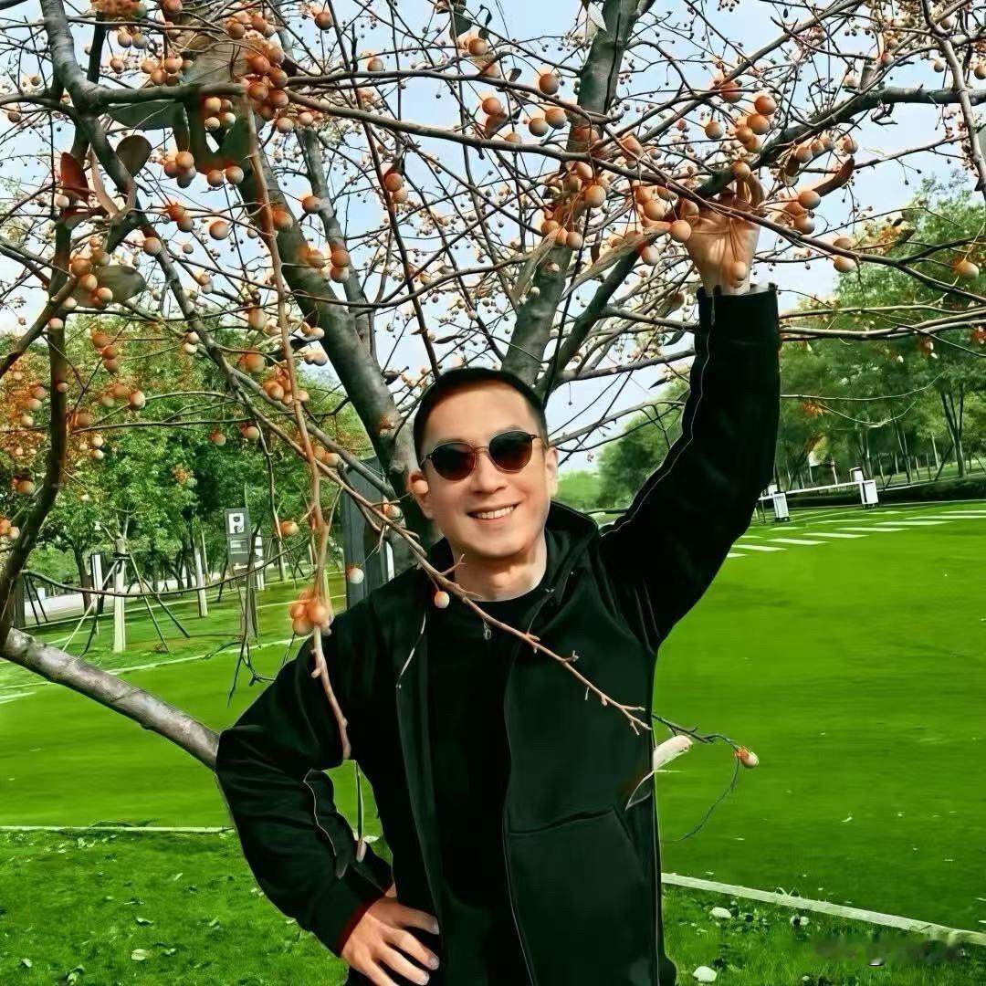 把压力变动力
把烦恼变幸福
把没钱变有钱
这才是真正的高人[赞]