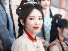 程潇这台词攻击力强得没边荣筠溪一句“男人争风吃醋难免丑态毕露”直接封神！怼人都怼