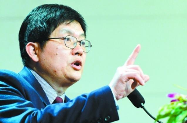 中方已提醒公民谨慎赴日，复旦大学冯玮却公开鼓励中国学生到日本留学，还将这种与官方