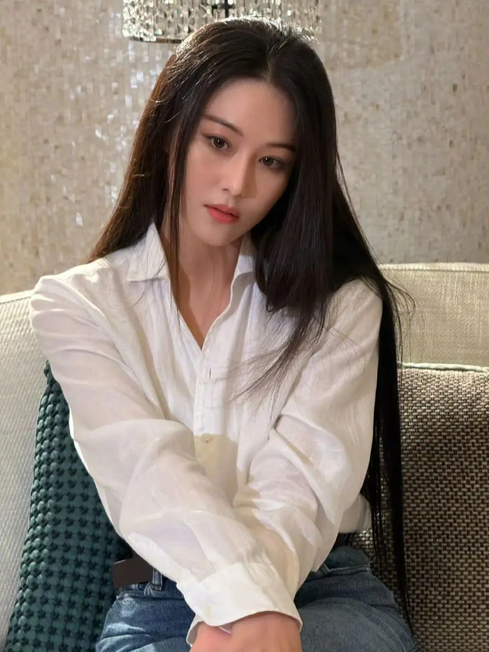 张馨予｜温柔知性风。