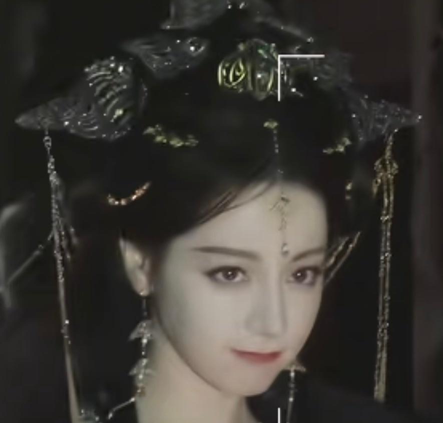 问我没有用，因为我只是一个牛角包 ​​​