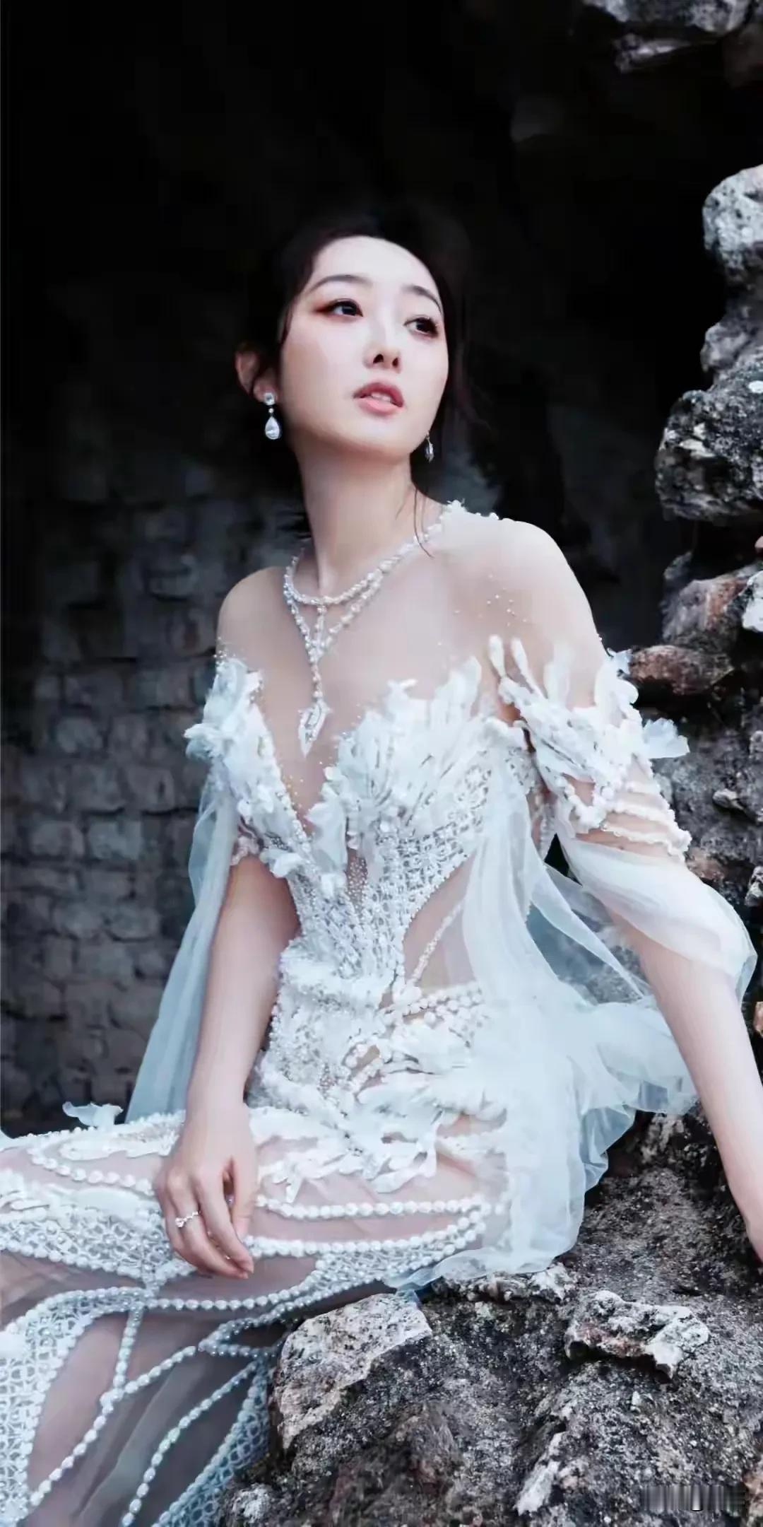 蒋梦婕蒋梦婕穿搭 蒋梦婕跳伞 蒋梦婕古装照 梦婕写真