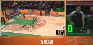 赵继伟把突破的威金顿，拉拽成人肉麻花，辽宁主场哨民愤太大

赵继伟真的老了，动作