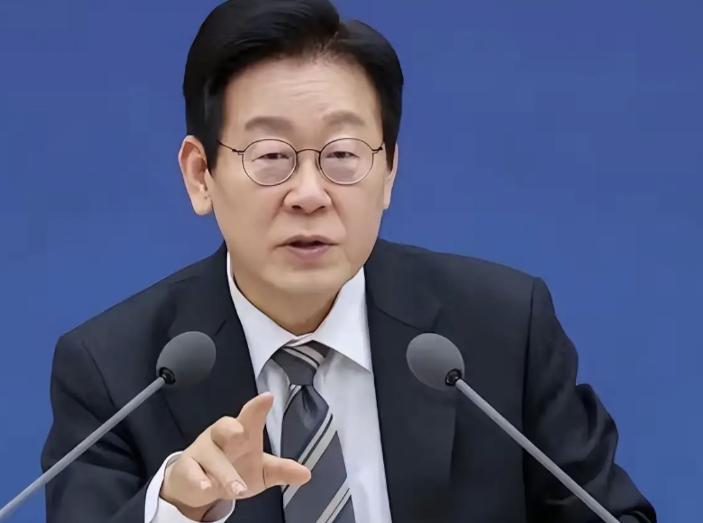 李在明不得了！他前天刚提出构建首尔—平壤—北京高铁构想。今天，韩联社又发文报道：