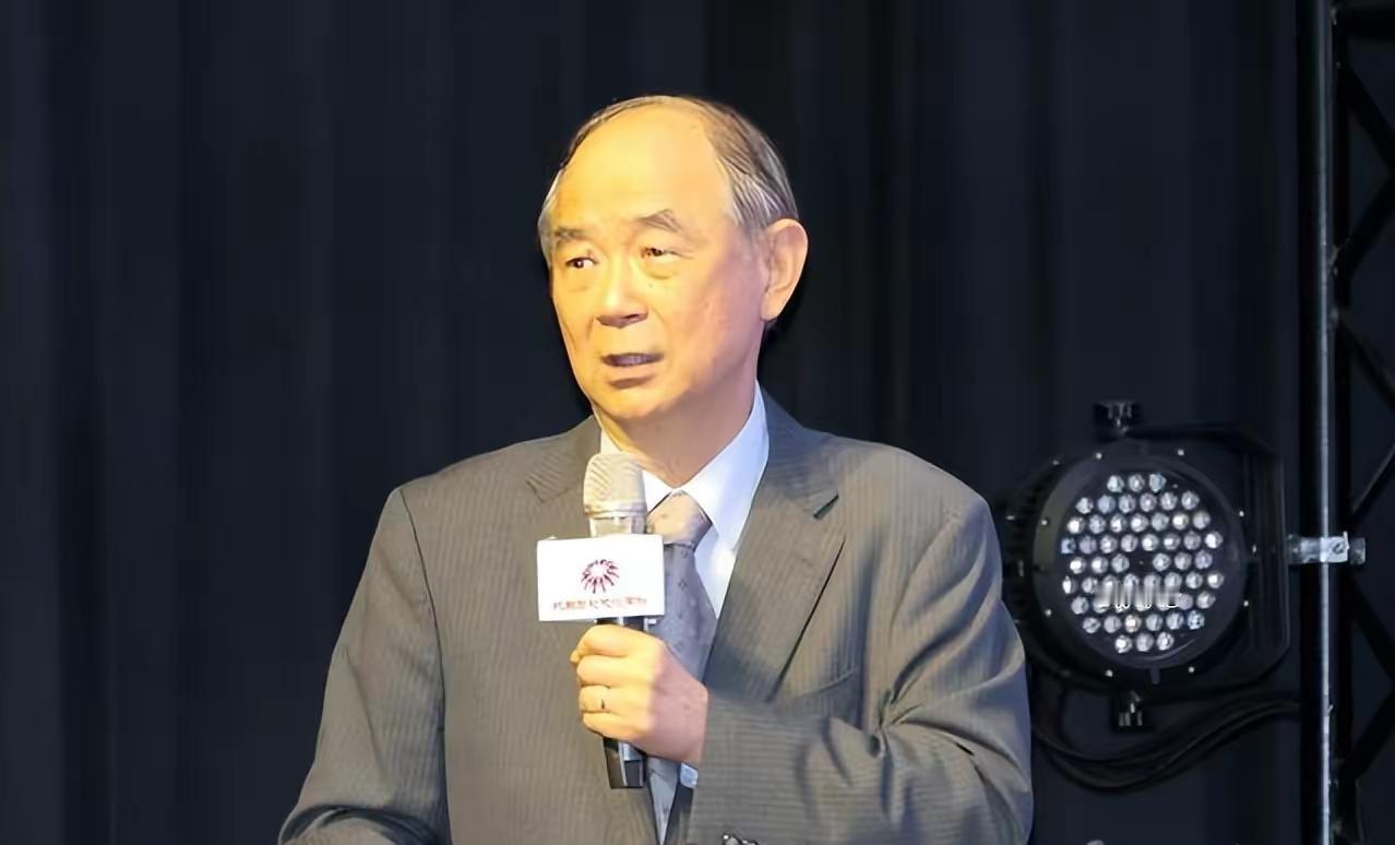马英九时期的“国安会秘书长”胡为真，3月29日在台北举行新书发表会时强调，“我们