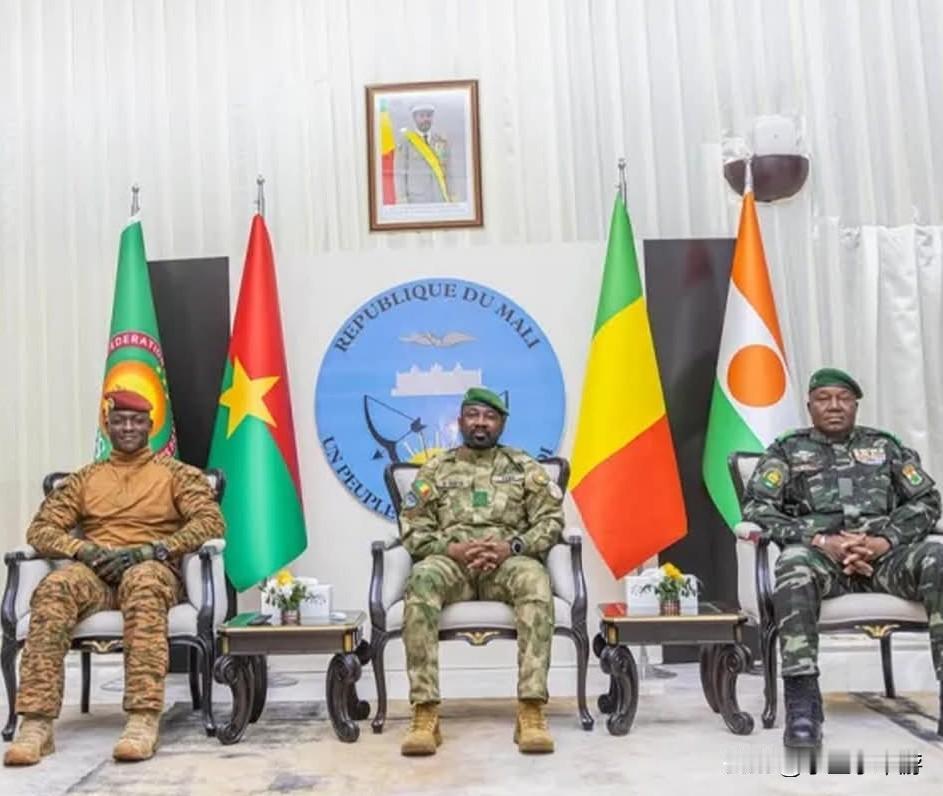 特朗普推行“40国禁令”遭非洲军政府回击 ，两国宣布：对美国公民实施同等限制！