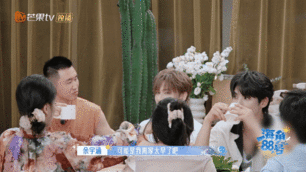 余宇涵[超话]余宇涵一个人度过了青春期海角88号 余宇涵的成长太硬核！独自求学消