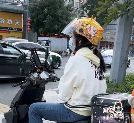 340万女骑手被嘲“没人要”？撕开职场对中年女性的残酷真相！
 
最近刷到一组数