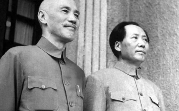 蒋介石在他的日记里坦言：重庆谈判时放走毛泽东，全是因为这2点。1945年，毛主席