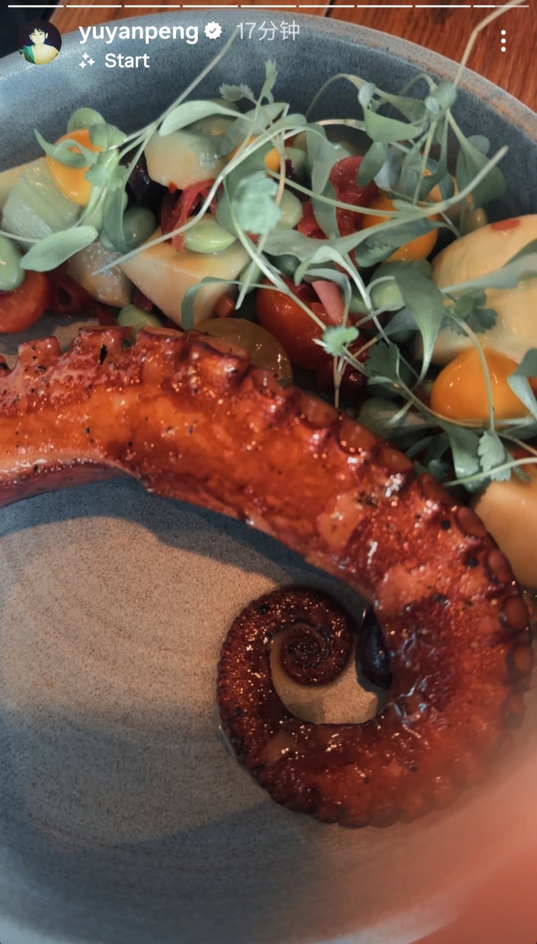 彭于晏☀来自Eddie的今日份分享～🏃运动过后还要继续文旅与补充能量彭于晏态度