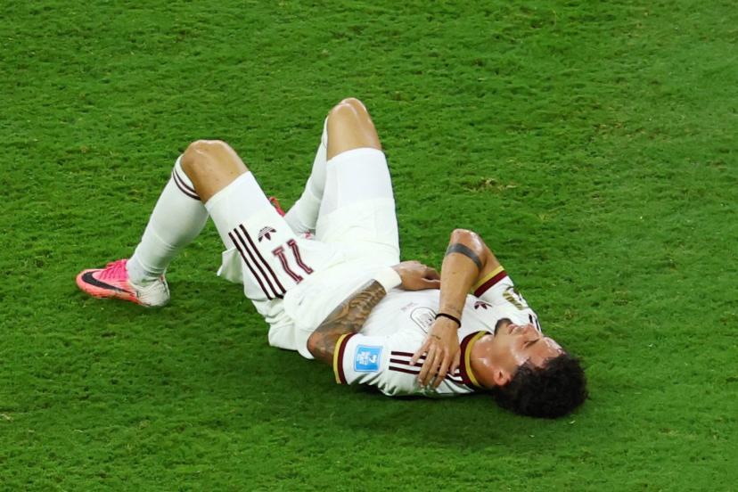 【世界杯：西班牙球员耶雷米·皮诺未骨折，尼科·威廉姆斯内收肌受伤】

西班牙边锋