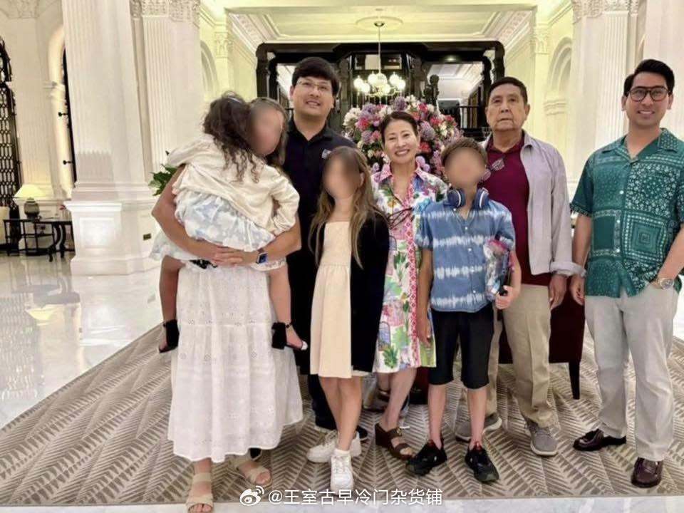 王室王室泰国王室小三和儿子 第一次看见狗哥的男孙小三的儿子们最近又翻车了这几位给