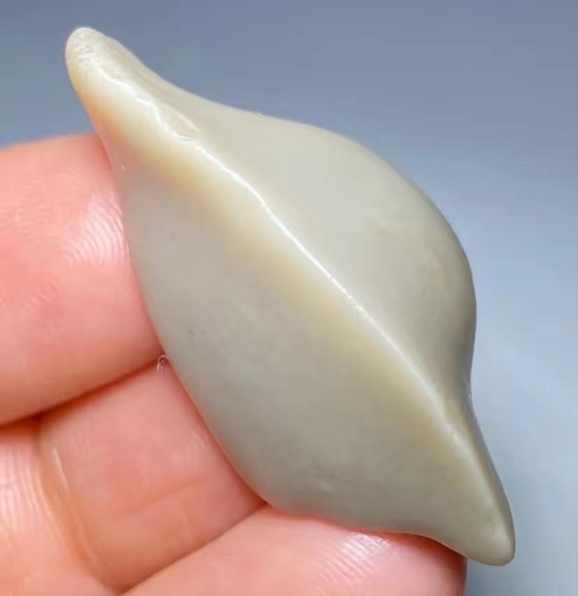 一块饺子石被炒到1800万，还有爆料成交3000万。你们怎么看？