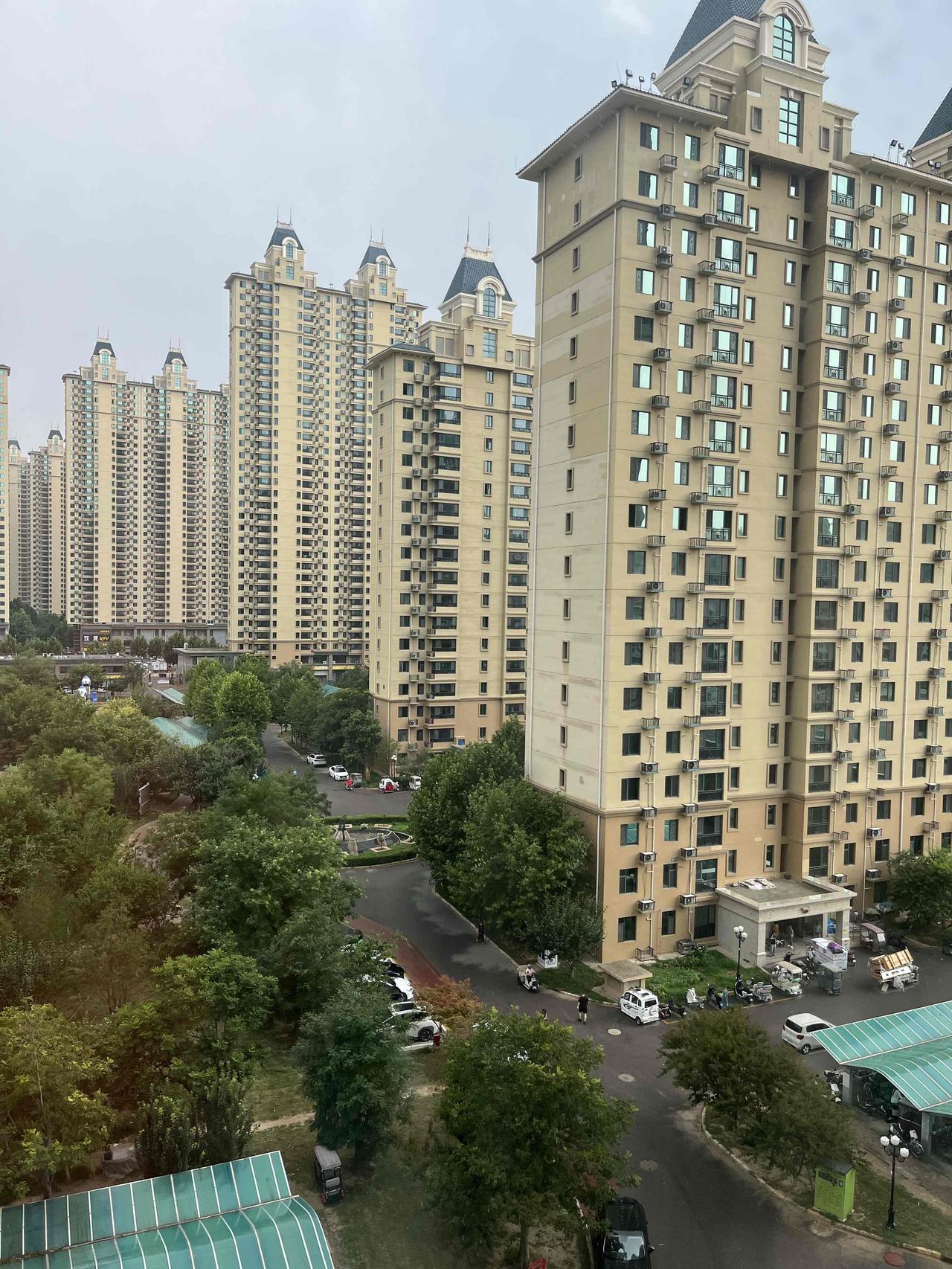 今天是7月20日，下午3点35分，老天就象小孩一样，刚刚是晴天，下一秒开始响雷下