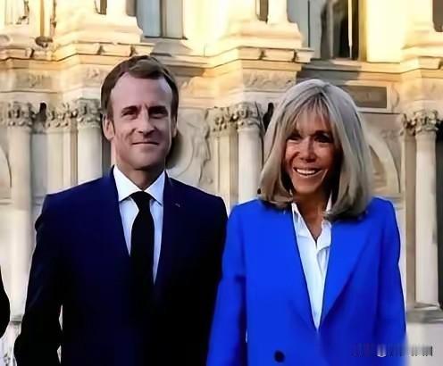 妻子比马克龙年长24岁，成为第一夫人，我想，她一定有两把刷子，否则，她怎么能成为