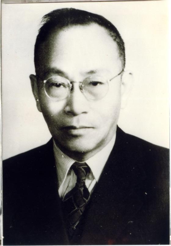 1941年，青霉素是西方绝不外传的秘密，中国军民伤口溃烂，只能硬扛，关键时刻，汤