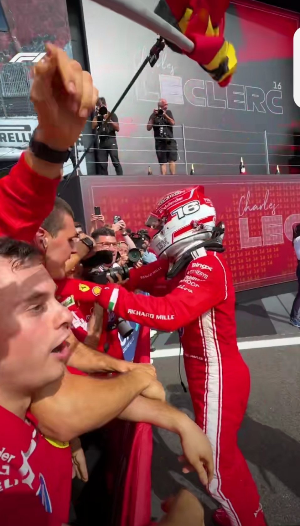 F1 太棒了夏尔·勒克莱尔！今天的银石首胜，夏尔·勒克莱尔！ 