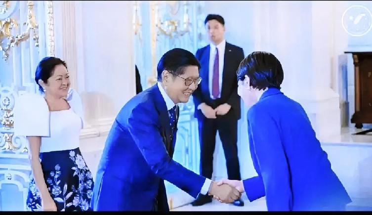 个别政客频频出格举动，切莫误判中方善意
 
在舆论圈发酵刷屏多日的爆款博文《个别
