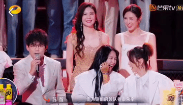 苏醒又调皮了，《时光音乐会》上畅所欲言！
作为2005届超女领队，看他说的啥，