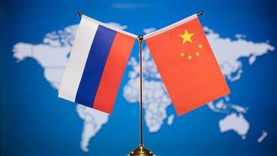 俄罗斯如果倒下，美西方国家估计会肢解俄罗斯，之后的目标很可能就是中国，到时候我们