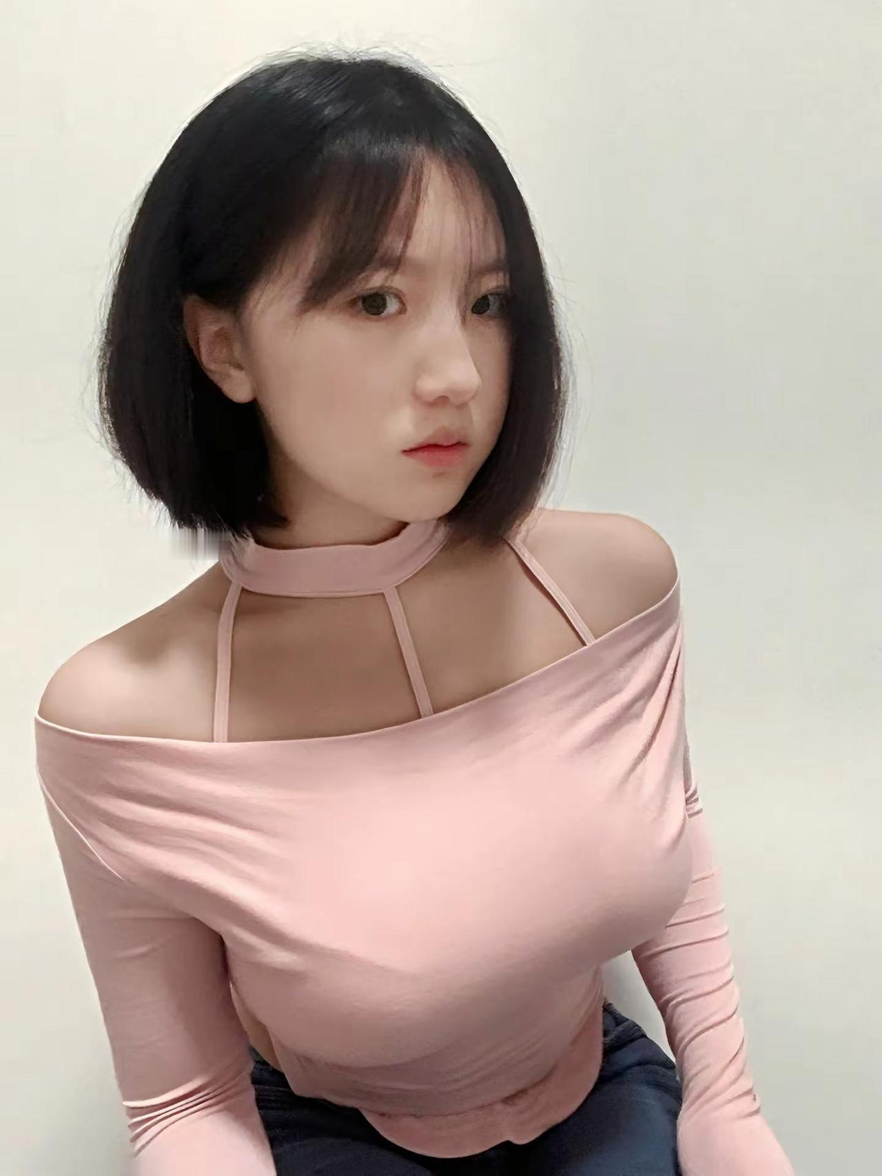 麻烦你  抛弃别人后  别一副受害者的嘴脸微胖 圆脸