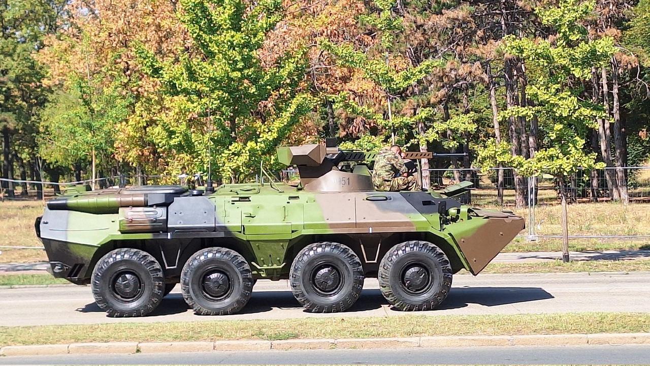 塞尔维亚陆军的现代化改装版BTR80А装甲输送车
其改进包括：增加装甲；增加30