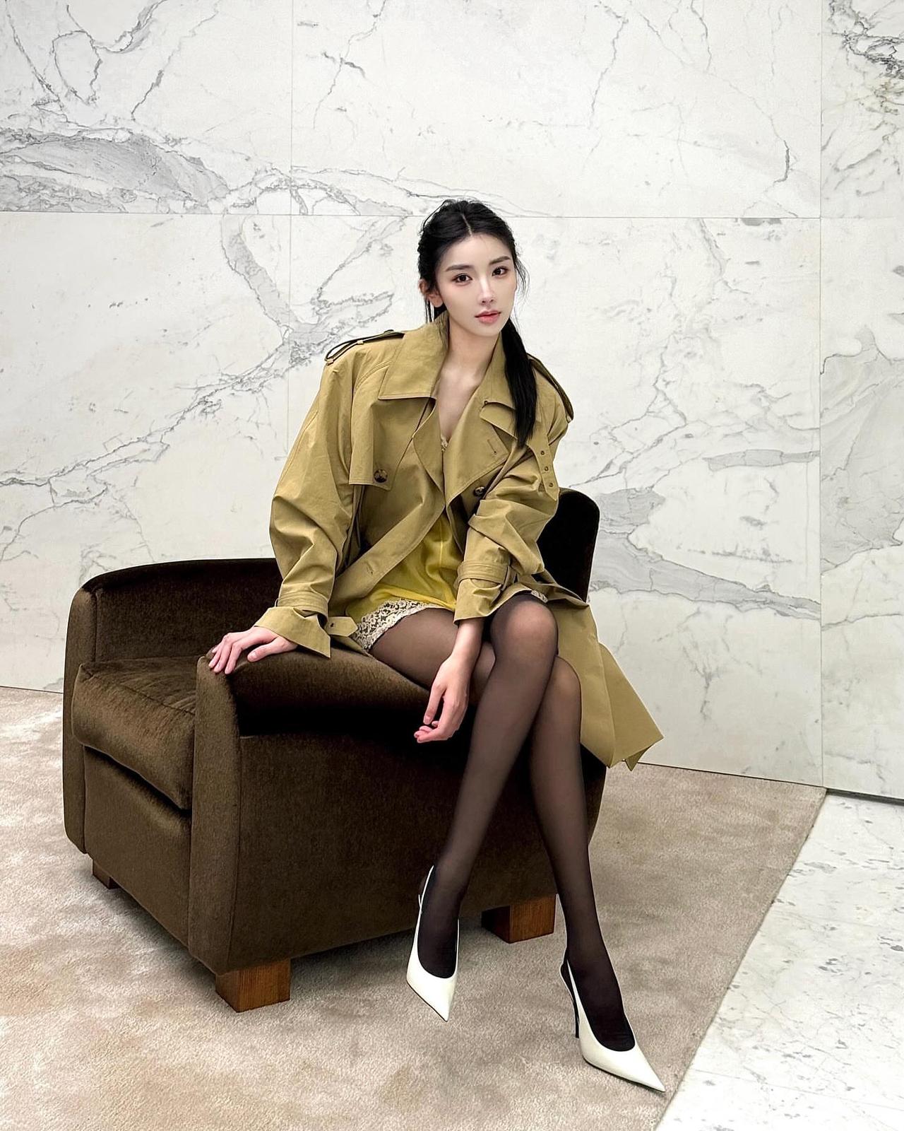 优雅气质，复古风穿搭，时尚大片怎么样让自己保持快乐的心情 高级气质风穿搭 复古雅