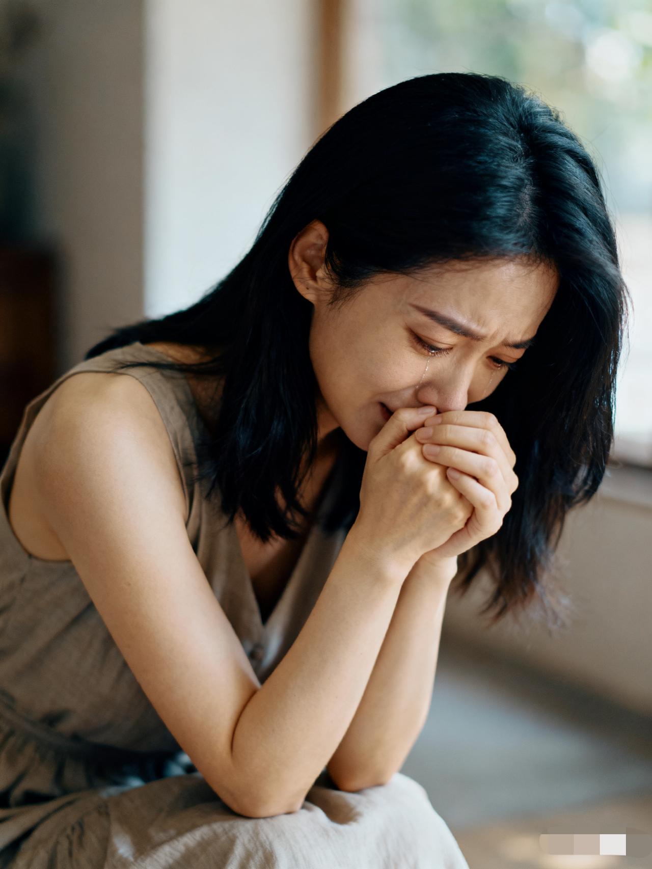 迷信花936万“消灾”却换来抑郁自杀身亡！山东淄博一女子因迷信风水被“大师”骗光