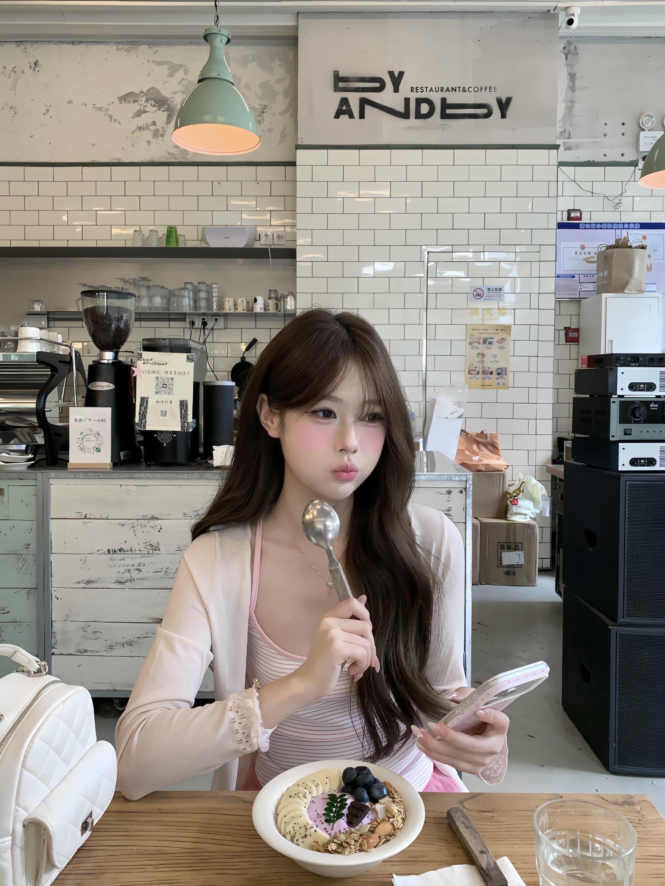 𝗛𝗲𝗹𝗹𝗼 𝗞𝗶𝘁𝘁𝘆 𝗗𝗮𝘆 🎀⌯✧