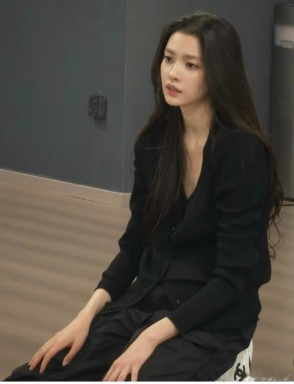 张艺上这张脸让人对她生不起来气 