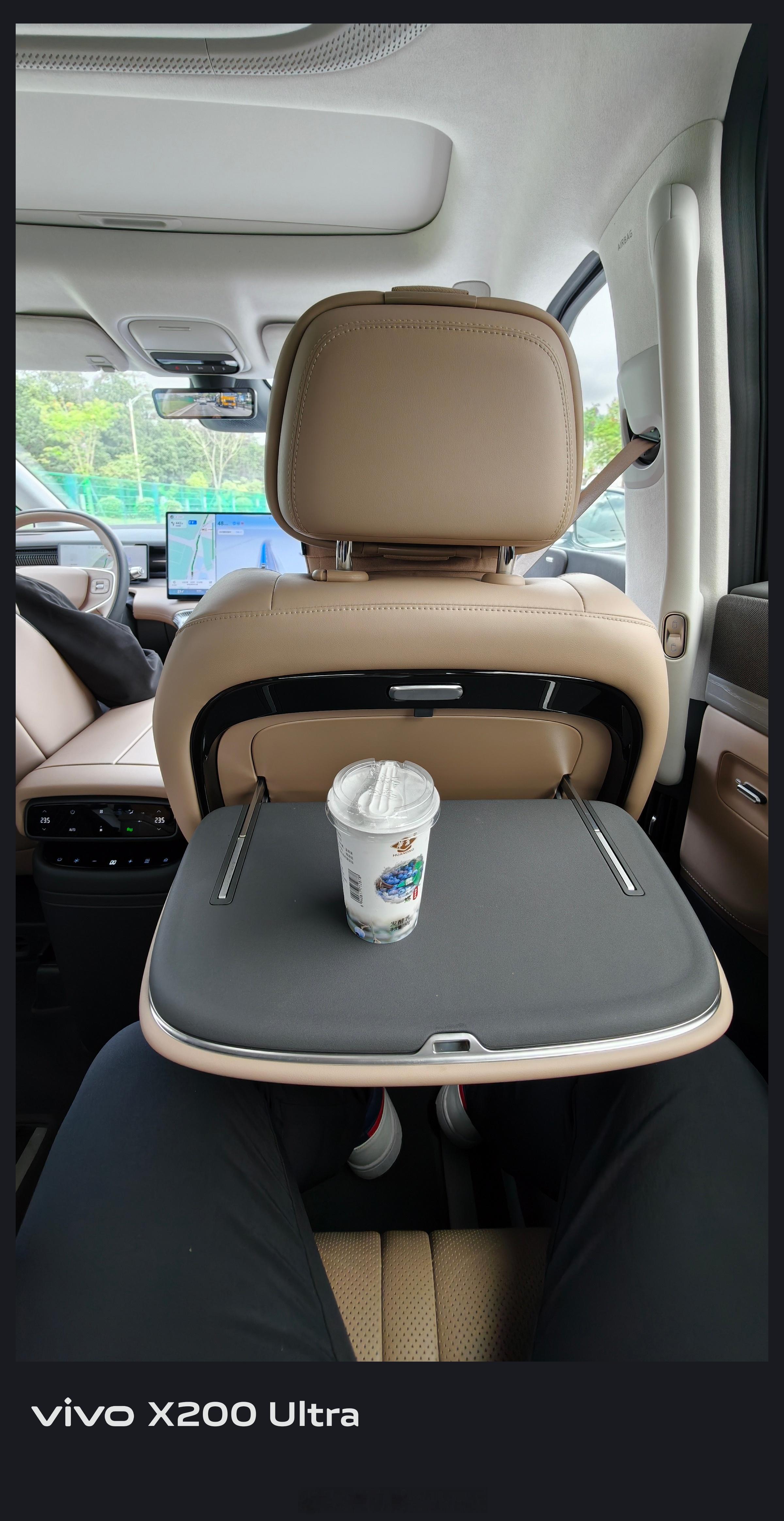 昨晚又没睡好，但昨天中午我在超级增程X9上睡着了，我。。。亲测真的是零重力好好睡